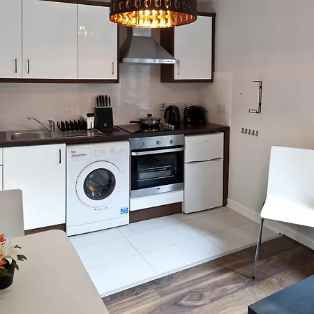 Modern In Heart Of The City Apartament